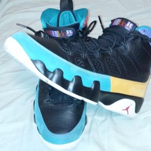 Air Jordan Retro 9s "Dream it, Do it"